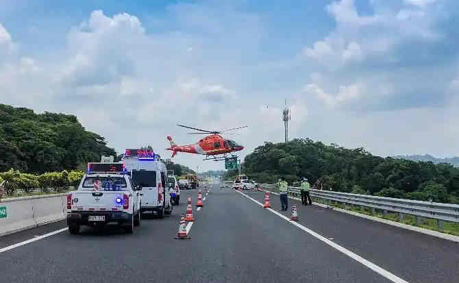 冕宁高速公路汽车救援案例