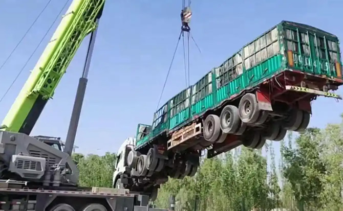 冕宁道路脱困救援案例